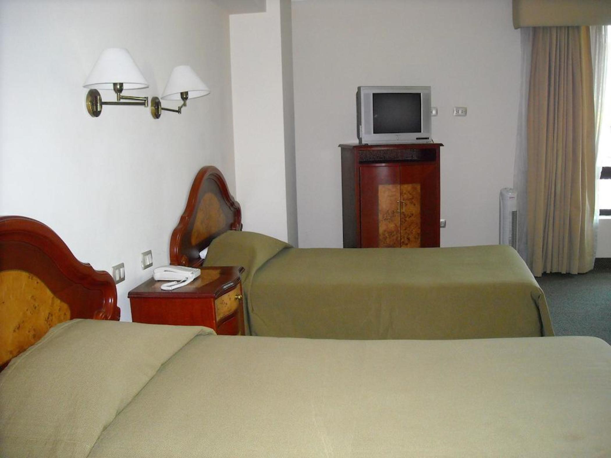 Hotel Continental Лима Екстериор снимка