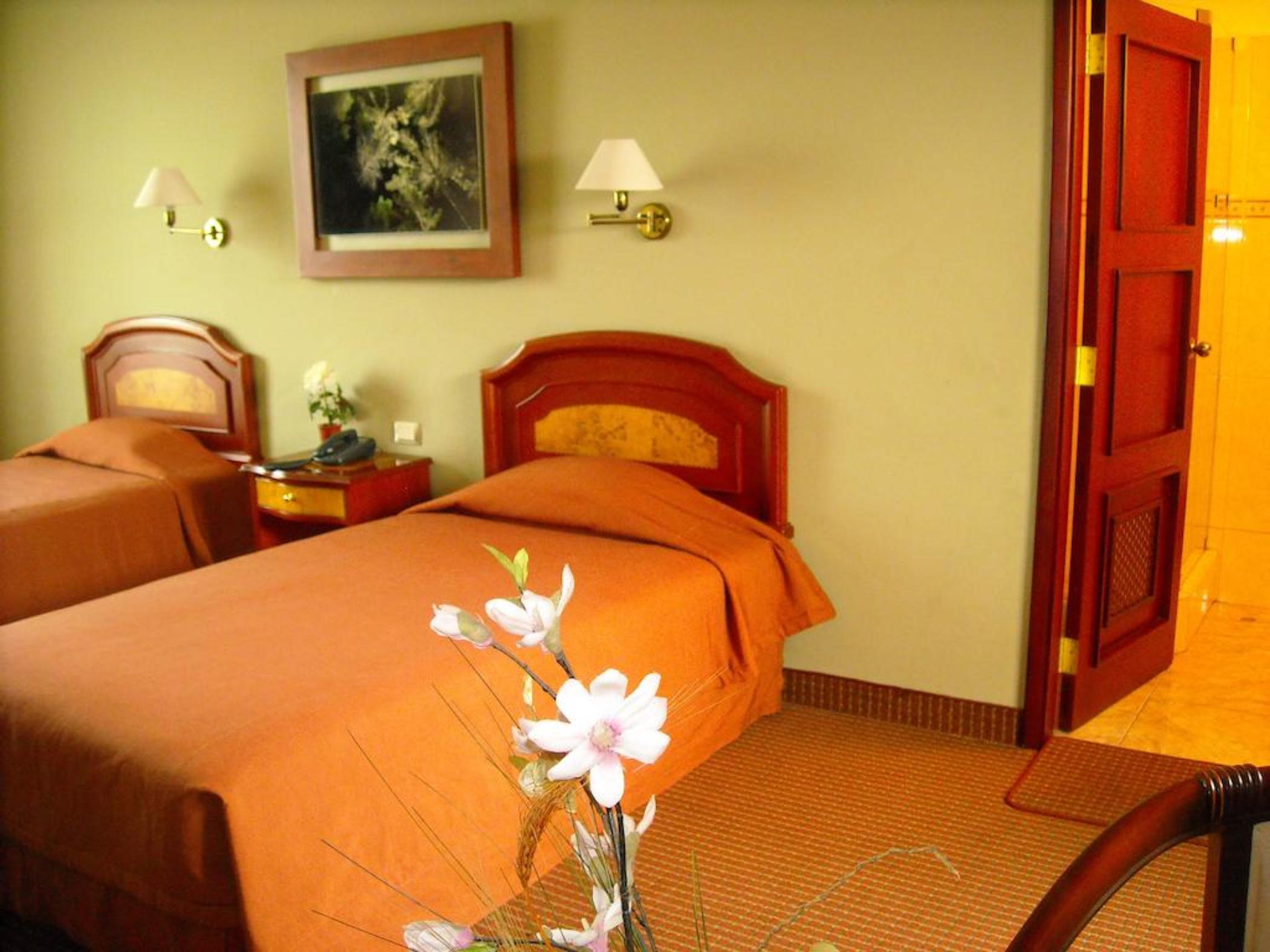 Hotel Continental Лима Екстериор снимка