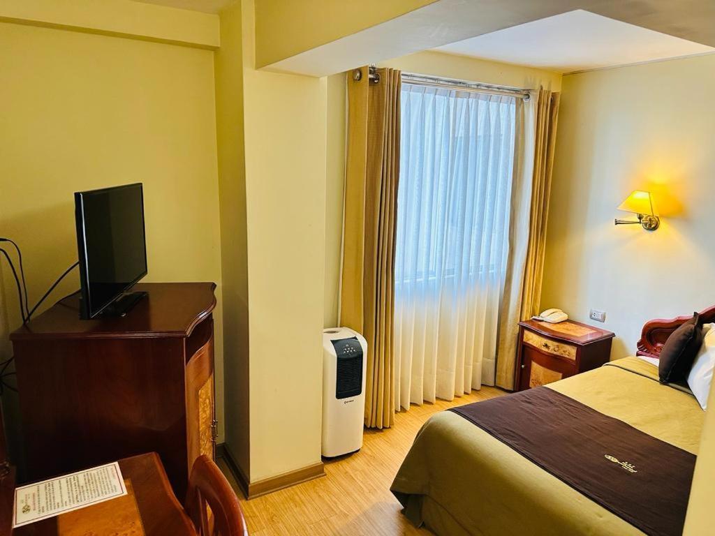 Hotel Continental Лима Екстериор снимка