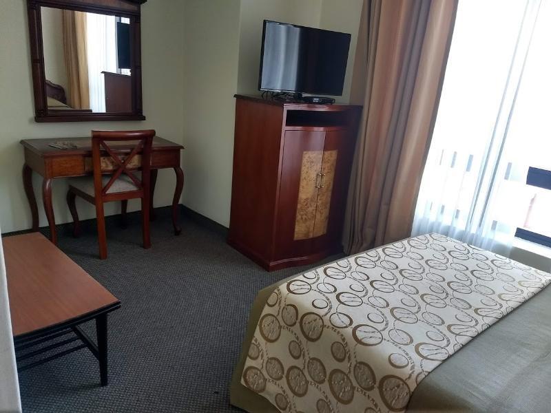 Hotel Continental Лима Екстериор снимка