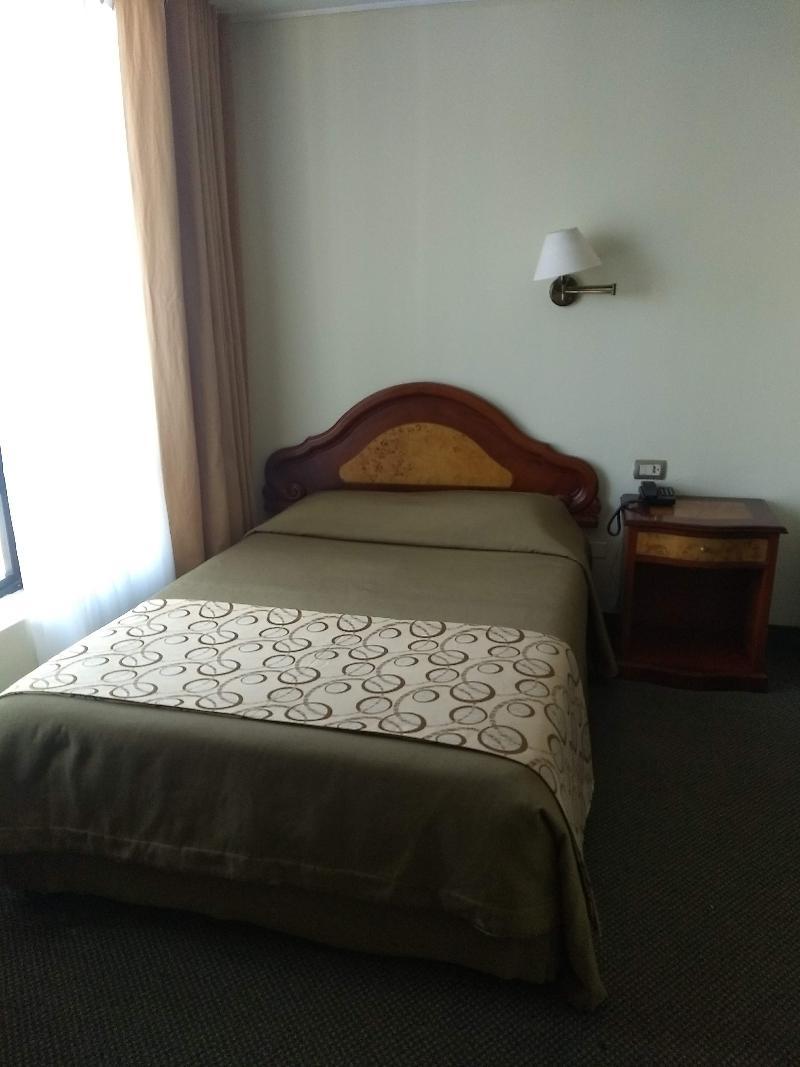 Hotel Continental Лима Екстериор снимка